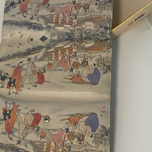 Traditional Korean Design Women's Wallet - Picture 5 of 7